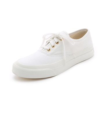 White Low-Top Sneakers | LadyLUX - Online Luxury Lifestyle, Technology and Fashion Magazine