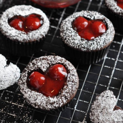 Valentine's Day Dessert: Cherry Cordial Cupcakes