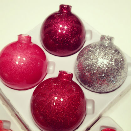 DIY Glitter Ornament Balls