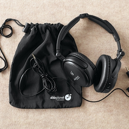 Travel Easier with Noise Canceling Headphones