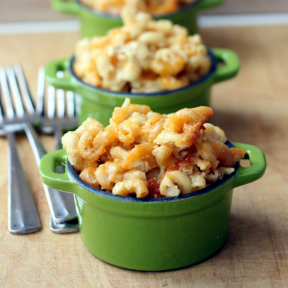 Slow Cooker Macaroni and Cheese