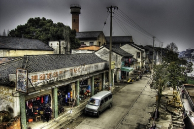 Wenzhou’s private loan network collapses, leading to economic devastation