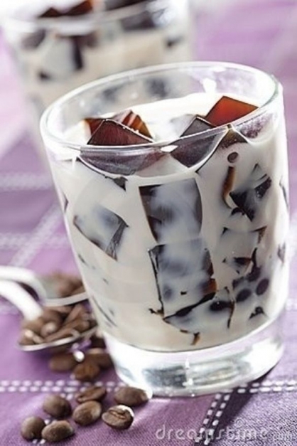 9 Refreshing Iced Coffee Drinks and Cocktails