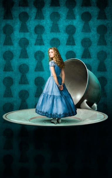The Beat: New Images From Tim Burton’s Alice in Wonderland!