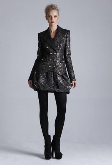 Rachel Zoe debuts fashion line