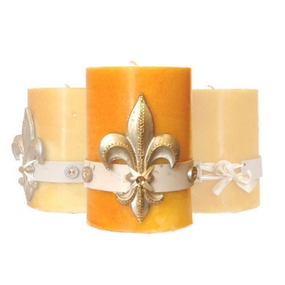 Fleur-de-lis Candle | LadyLUX - Online Luxury Lifestyle, Technology and Fashion Magazine