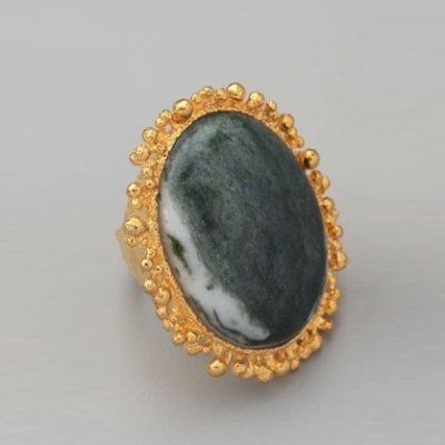 Agate Gold Ring | LadyLUX - Online Luxury Lifestyle, Technology and Fashion Magazine