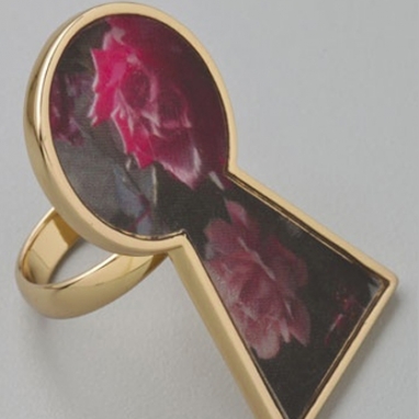 Keyhole Ring